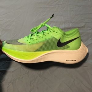 Size men’s 8 Nike sneakers Women’s 9.5.